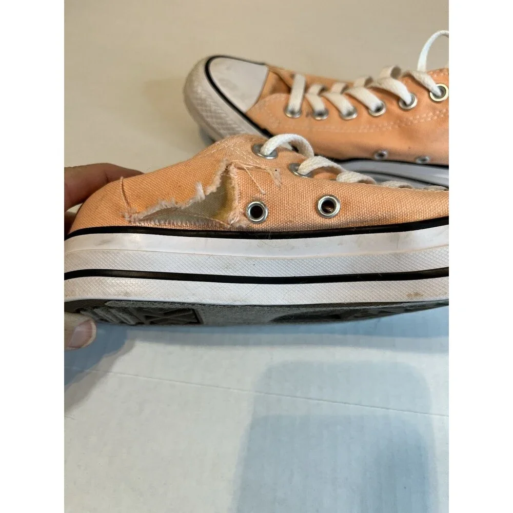 Converse Women's Chuck Taylor All Star Classic Low Sneakers Peach Sz 7.5 Damaged